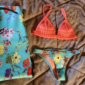 Triangl Bikini - Paloma Blue & Coral Flowers